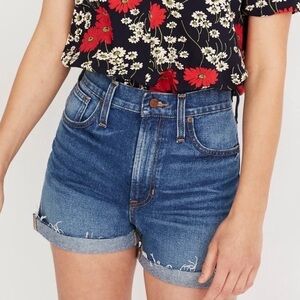 •MADEWELL• The Perfect Jean Short in Ullman Wash Size 25 Denim Cut Off High Rise